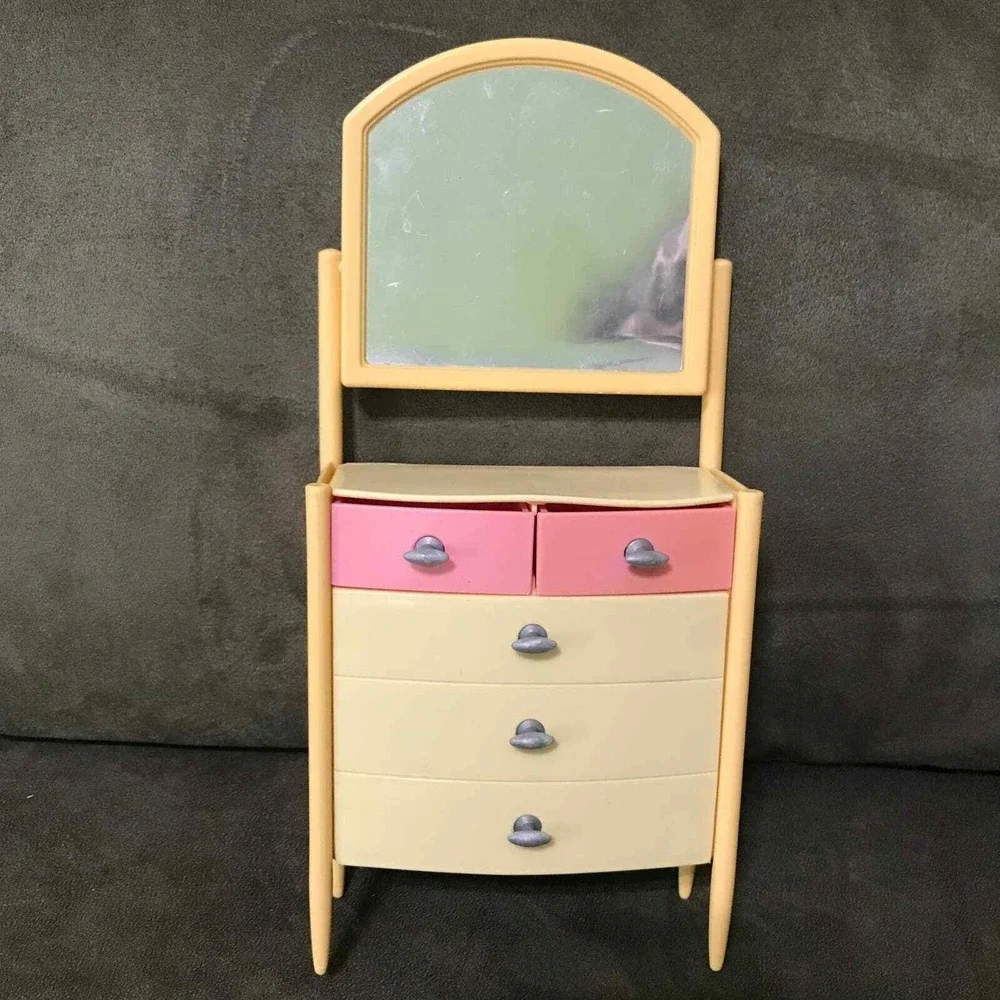 Mattel Barbie Dresser Yellow Pink‎ Drawers with Mirror Doll House Plastic